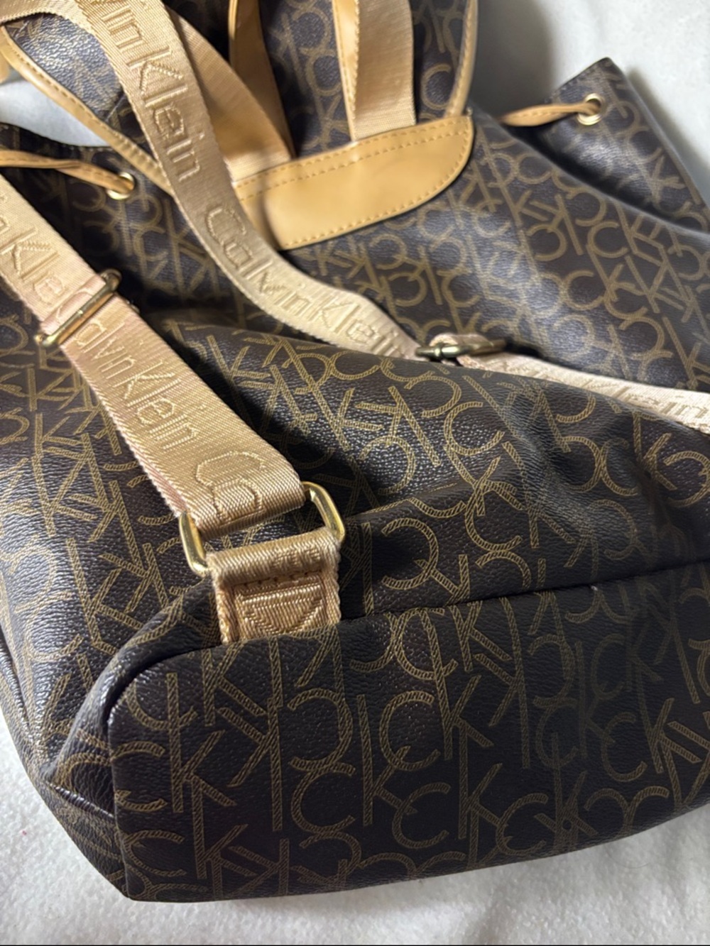 Calvin Klein Brown Monogram Backpack with Tan Trim missing Klein logo - Picture 12 of 12